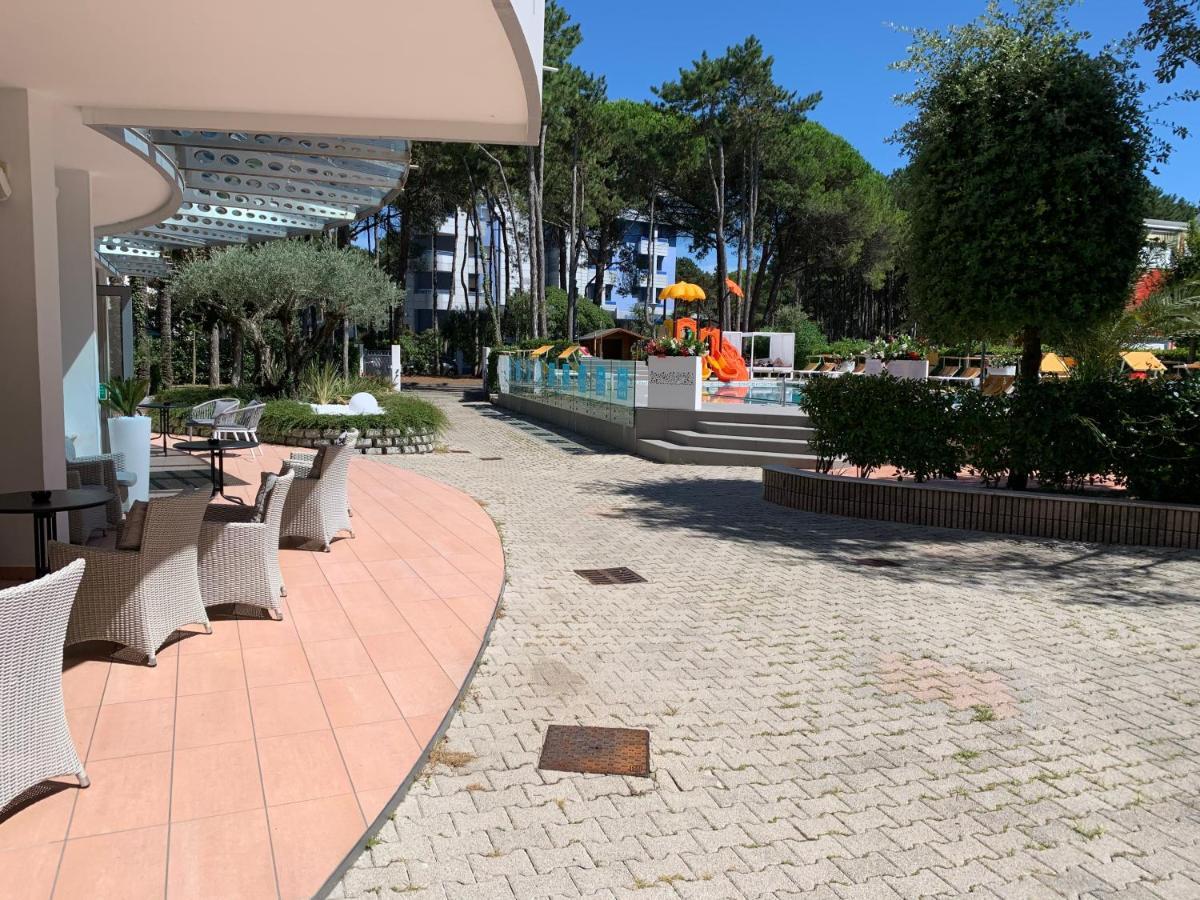 Hotel Franz Bibione Buitenkant foto