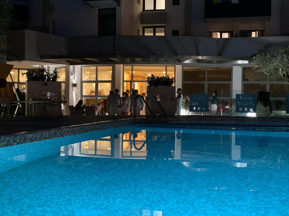 Hotel Franz Bibione Buitenkant foto