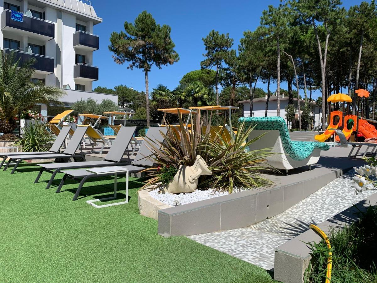 Hotel Franz Bibione Buitenkant foto