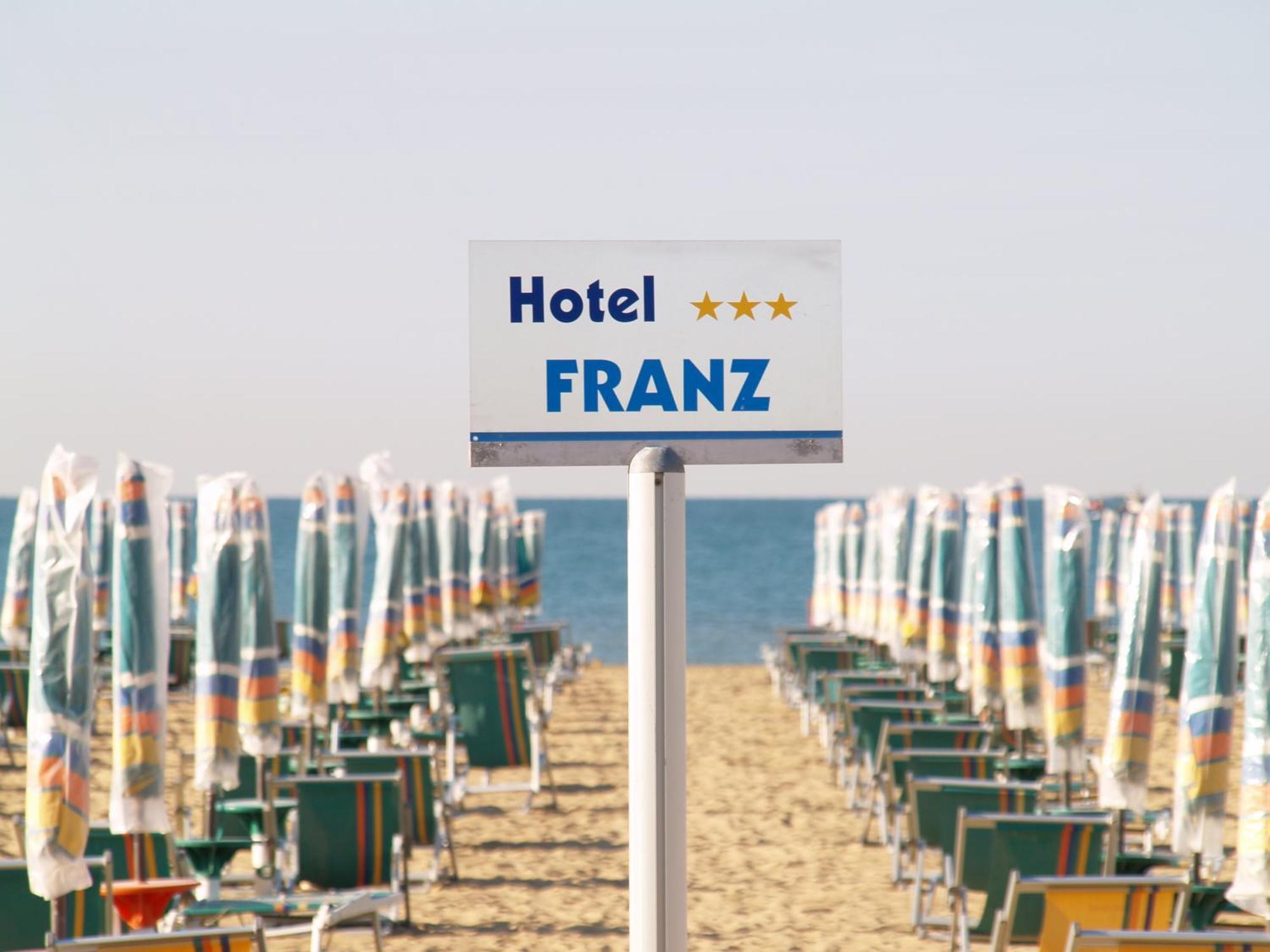 Hotel Franz Bibione Buitenkant foto