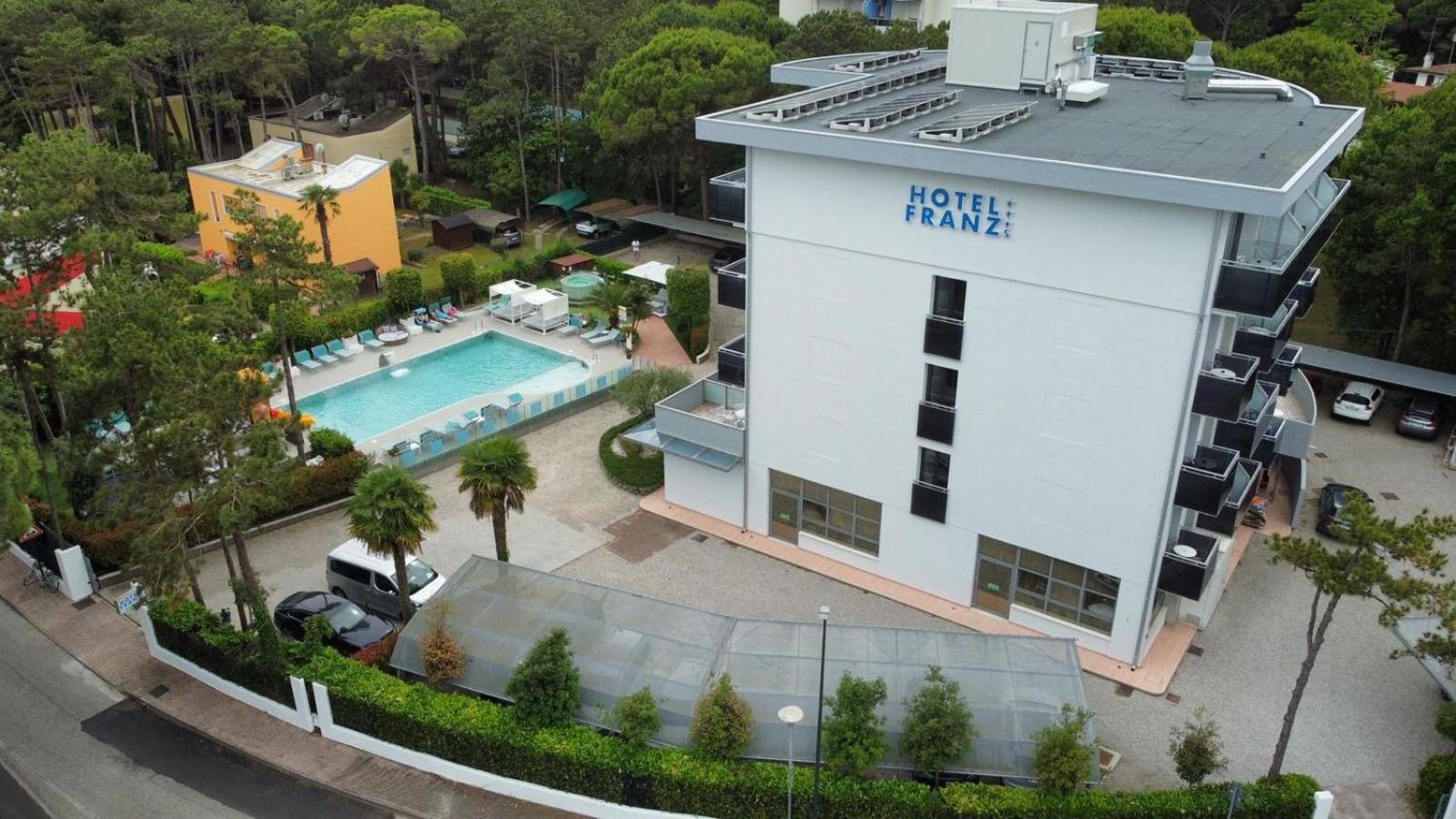 Hotel Franz Bibione Buitenkant foto