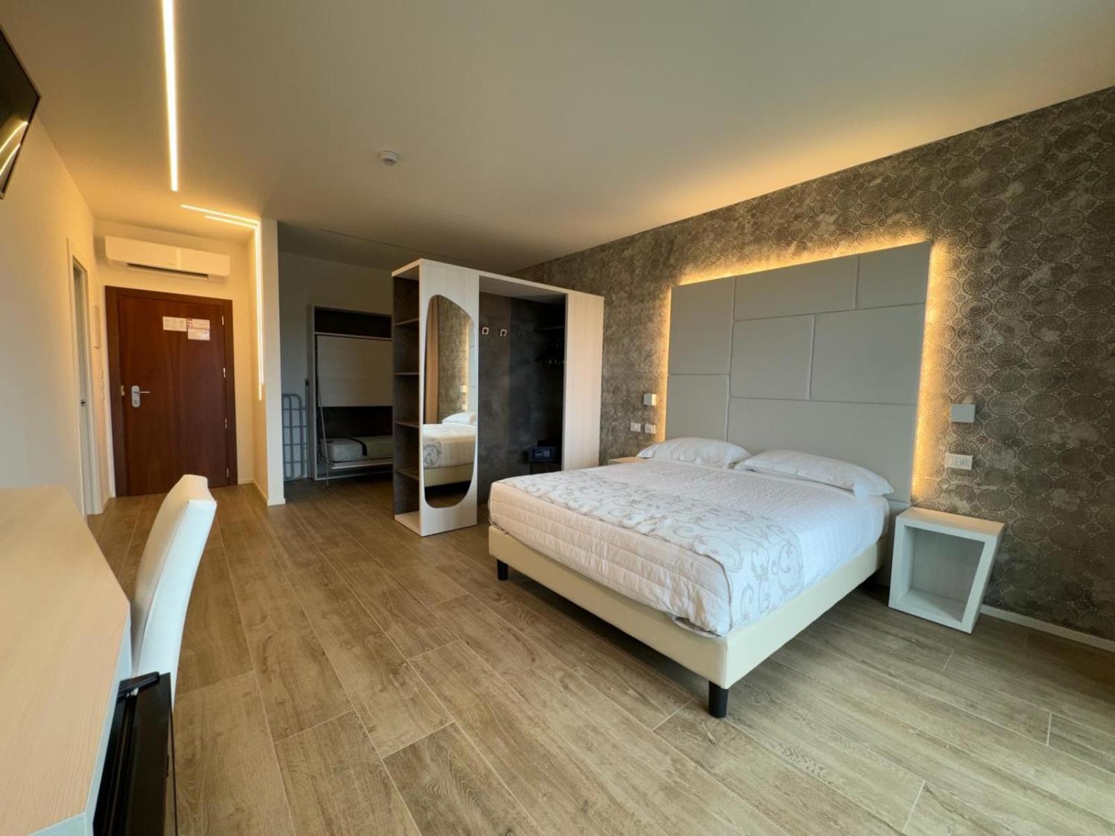 Hotel Franz Bibione Buitenkant foto