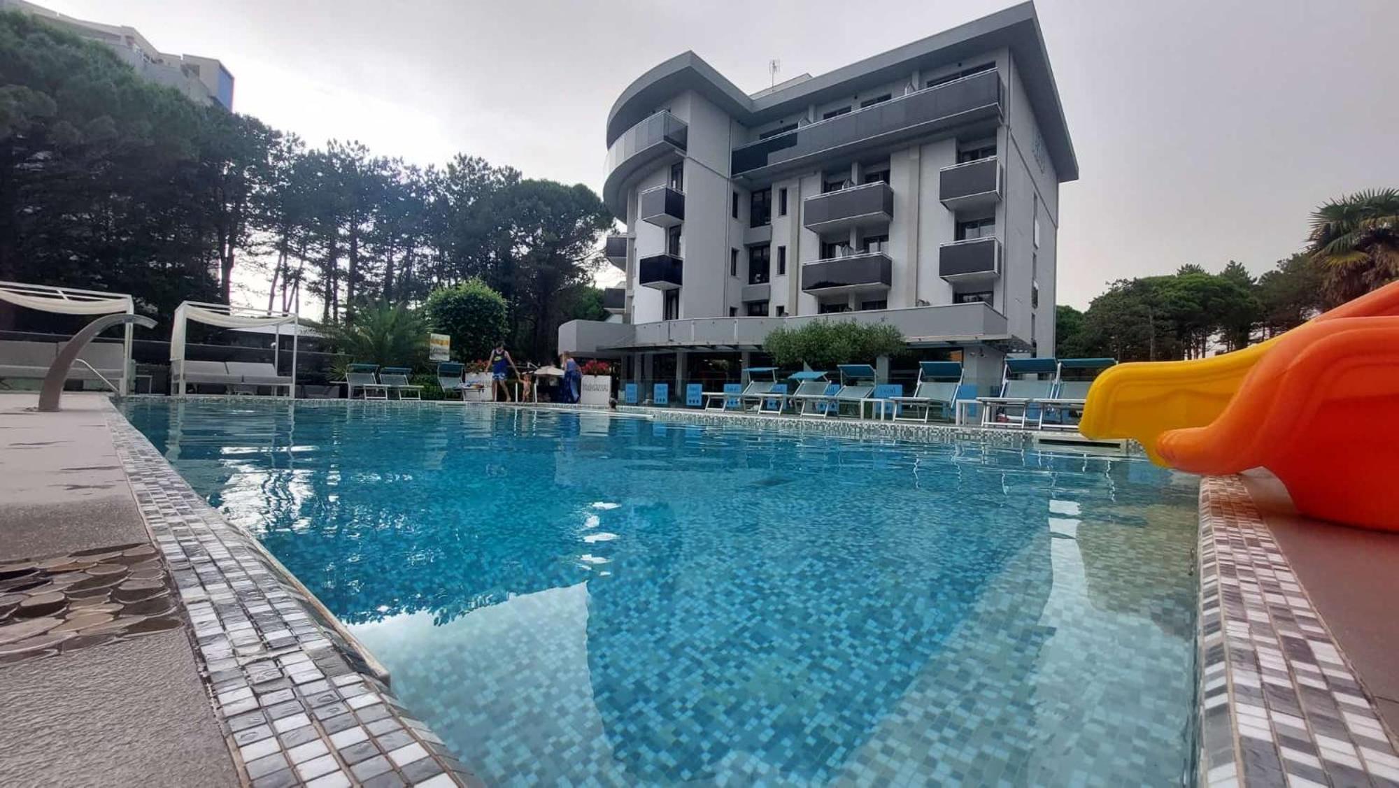 Hotel Franz Bibione Buitenkant foto