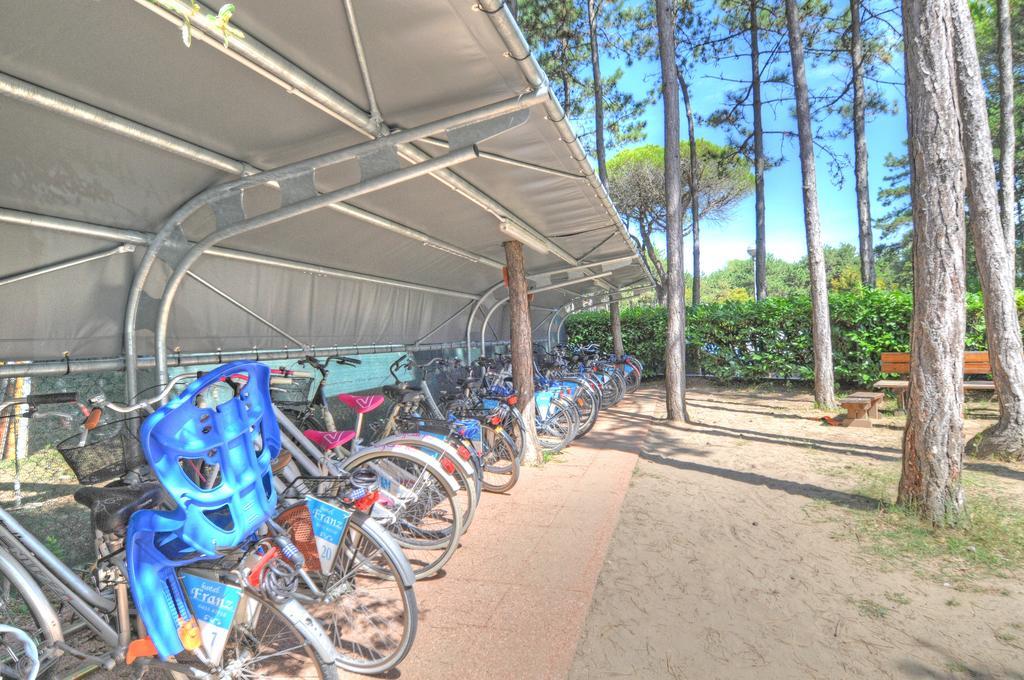 Hotel Franz Bibione Buitenkant foto